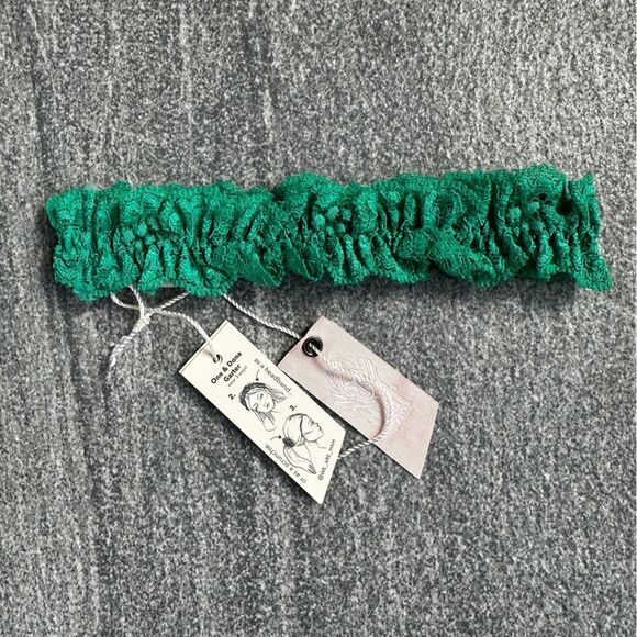 NWT Revolve x HAH One & Done Lace Garter Scrunchie Headband in Emerald Green - Picture 4 of 13